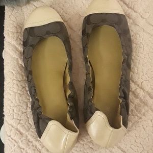 Coach flats